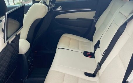 Jeep Grand Cherokee, 2017 год, 3 450 000 рублей, 10 фотография