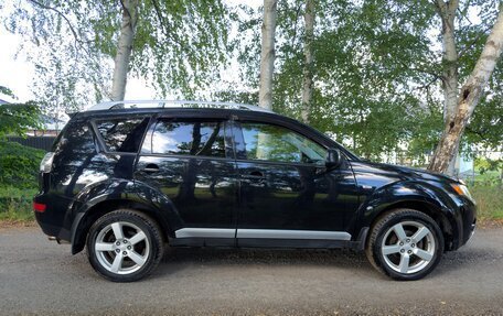Mitsubishi Outlander III рестайлинг 3, 2008 год, 920 000 рублей, 4 фотография
