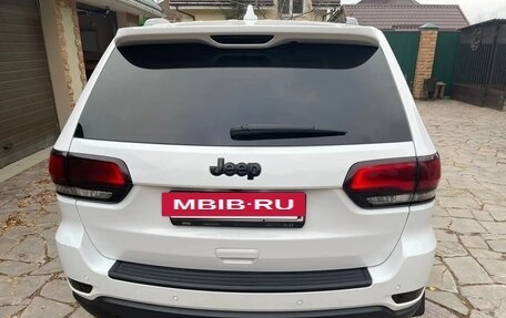 Jeep Grand Cherokee, 2017 год, 3 450 000 рублей, 8 фотография