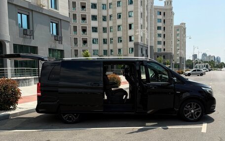 Mercedes-Benz V-Класс, 2016 год, 4 490 000 рублей, 25 фотография