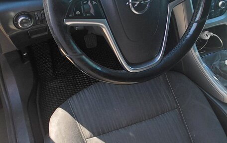 Opel Astra J, 2010 год, 657 000 рублей, 9 фотография
