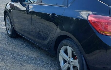 Opel Astra J, 2010 год, 657 000 рублей, 4 фотография
