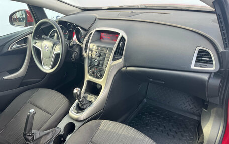 Opel Astra J, 2010 год, 400 000 рублей, 9 фотография