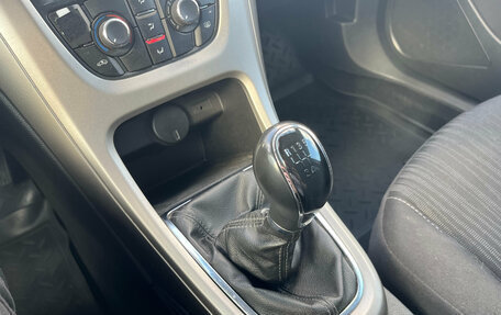 Opel Astra J, 2010 год, 400 000 рублей, 12 фотография