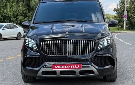Mercedes-Benz V-Класс, 2021 год, 5 750 000 рублей, 1 фотография