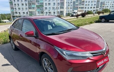 Toyota Corolla, 2018 год, 1 625 000 рублей, 2 фотография