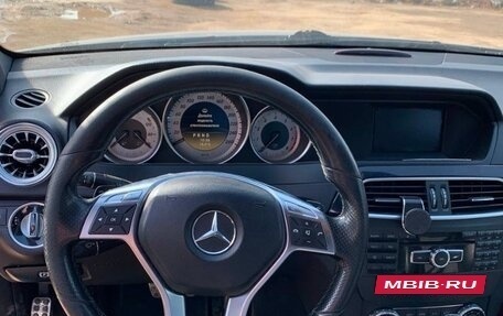 Mercedes-Benz C-Класс, 2011 год, 1 060 000 рублей, 2 фотография