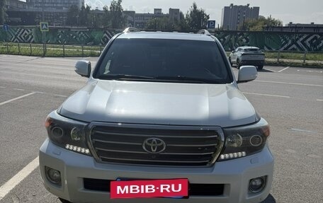 Toyota Land Cruiser 200, 2014 год, 3 400 000 рублей, 10 фотография