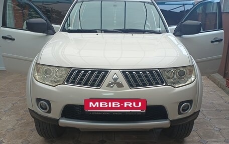 Mitsubishi Pajero Sport II рестайлинг, 2012 год, 1 700 000 рублей, 2 фотография