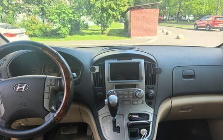 Hyundai Grand Starex Grand Starex I рестайлинг 2, 2010 год, 1 200 000 рублей, 5 фотография