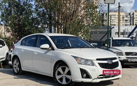 Chevrolet Cruze II, 2013 год, 689 000 рублей, 3 фотография