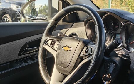 Chevrolet Cruze II, 2013 год, 689 000 рублей, 9 фотография