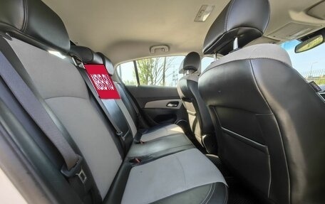 Chevrolet Cruze II, 2013 год, 689 000 рублей, 13 фотография