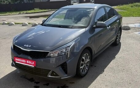 KIA Rio IV, 2021 год, 1 900 000 рублей, 2 фотография
