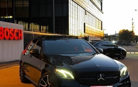 Mercedes-Benz E-Класс, 2019 год, 3 450 000 рублей, 1 фотография
