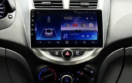 Hyundai Solaris II рестайлинг, 2013 год, 799 000 рублей, 20 фотография