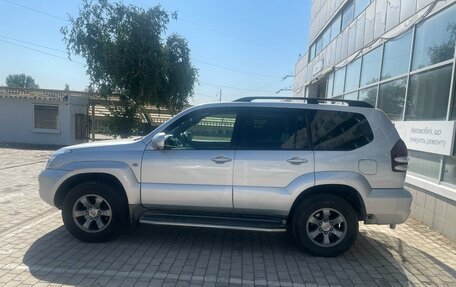 Toyota Land Cruiser Prado 120 рестайлинг, 2006 год, 1 950 000 рублей, 3 фотография