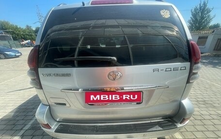 Toyota Land Cruiser Prado 120 рестайлинг, 2006 год, 1 950 000 рублей, 2 фотография