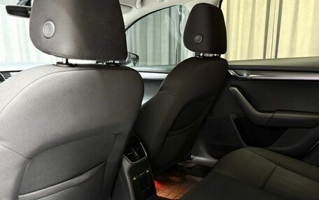 Skoda Octavia, 2017 год, 1 823 000 рублей, 30 фотография
