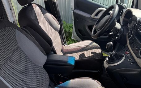 Peugeot Partner II рестайлинг 2, 2014 год, 660 000 рублей, 21 фотография