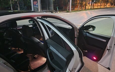 Skoda Octavia, 2013 год, 2 050 000 рублей, 25 фотография