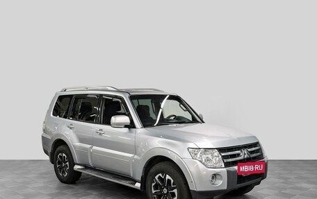 Mitsubishi Pajero IV, 2007 год, 1 435 000 рублей, 2 фотография