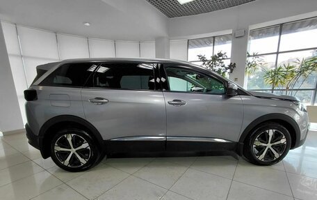 Peugeot 5008 II, 2018 год, 1 900 000 рублей, 4 фотография