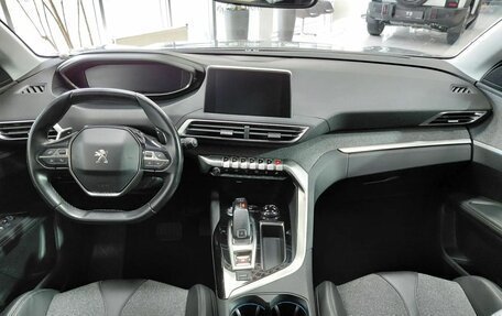 Peugeot 5008 II, 2018 год, 1 900 000 рублей, 20 фотография
