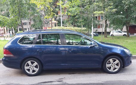Volkswagen Golf VI, 2010 год, 800 000 рублей, 2 фотография