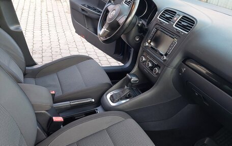 Volkswagen Golf VI, 2010 год, 800 000 рублей, 7 фотография