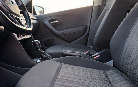Volkswagen Polo VI (EU Market), 2016 год, 1 000 000 рублей, 22 фотография