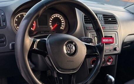 Volkswagen Polo VI (EU Market), 2016 год, 1 000 000 рублей, 21 фотография