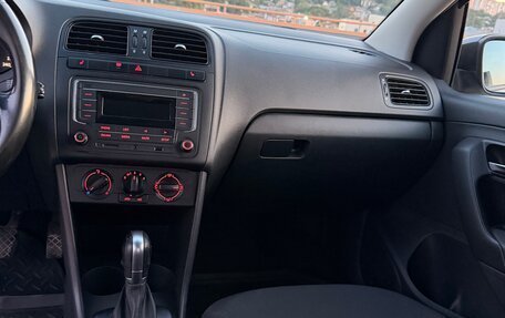 Volkswagen Polo VI (EU Market), 2016 год, 1 000 000 рублей, 31 фотография