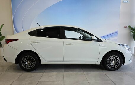 Hyundai Solaris II рестайлинг, 2018 год, 1 299 000 рублей, 2 фотография