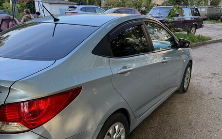 Hyundai Solaris II рестайлинг, 2011 год, 398 000 рублей, 4 фотография