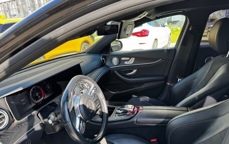 Mercedes-Benz E-Класс, 2019 год, 3 450 000 рублей, 16 фотография
