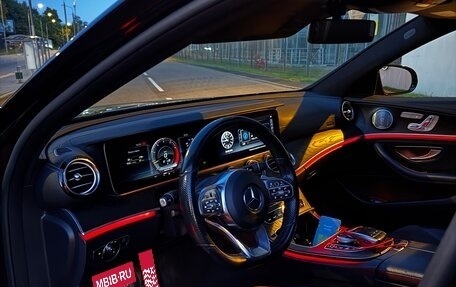 Mercedes-Benz E-Класс, 2019 год, 3 450 000 рублей, 12 фотография