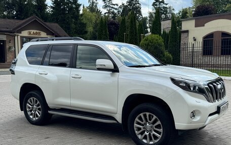 Toyota Land Cruiser Prado 150 рестайлинг 2, 2016 год, 3 999 999 рублей, 8 фотография