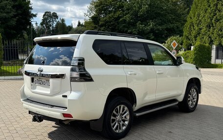 Toyota Land Cruiser Prado 150 рестайлинг 2, 2016 год, 3 999 999 рублей, 5 фотография
