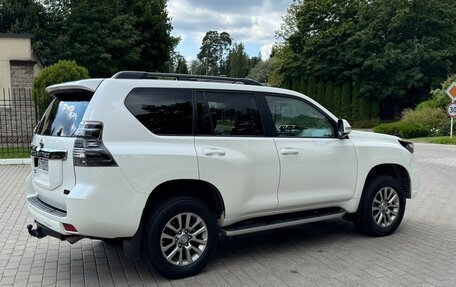 Toyota Land Cruiser Prado 150 рестайлинг 2, 2016 год, 3 999 999 рублей, 7 фотография
