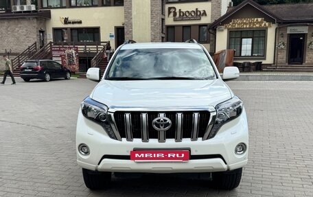 Toyota Land Cruiser Prado 150 рестайлинг 2, 2016 год, 3 999 999 рублей, 9 фотография