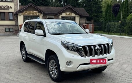 Toyota Land Cruiser Prado 150 рестайлинг 2, 2016 год, 3 999 999 рублей, 10 фотография