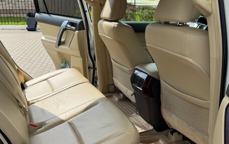 Toyota Land Cruiser Prado 150 рестайлинг 2, 2016 год, 3 999 999 рублей, 21 фотография