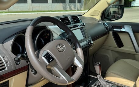 Toyota Land Cruiser Prado 150 рестайлинг 2, 2016 год, 3 999 999 рублей, 17 фотография