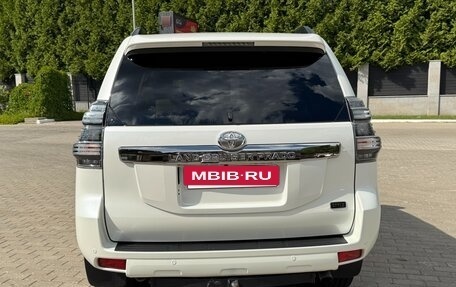 Toyota Land Cruiser Prado 150 рестайлинг 2, 2016 год, 3 999 999 рублей, 13 фотография