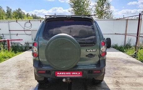 Chevrolet Niva I рестайлинг, 2011 год, 550 000 рублей, 3 фотография