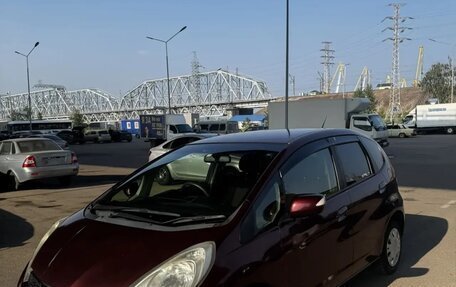 Honda Fit III, 2012 год, 950 000 рублей, 2 фотография