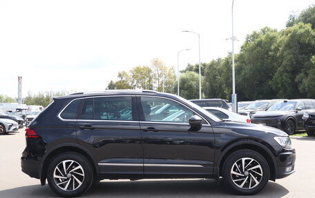 Volkswagen Tiguan II, 2018 год, 2 550 000 рублей, 4 фотография