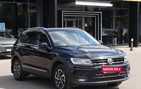 Volkswagen Tiguan II, 2018 год, 2 550 000 рублей, 3 фотография