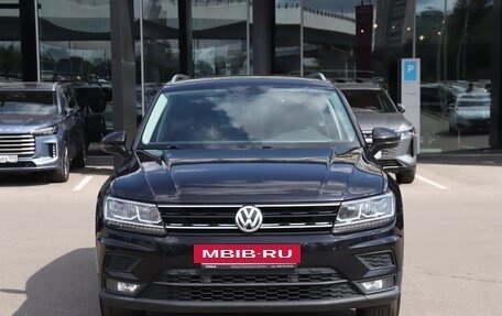 Volkswagen Tiguan II, 2018 год, 2 550 000 рублей, 2 фотография